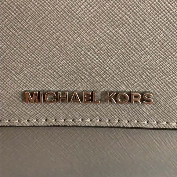 Michael Kors Crossbody - Picture 5 of 5